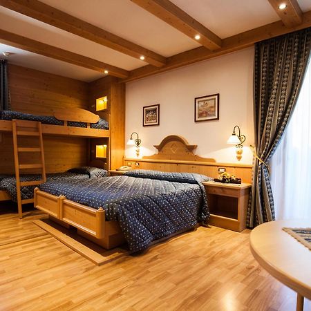 Hotel Posta Forni di Sopra Esterno foto