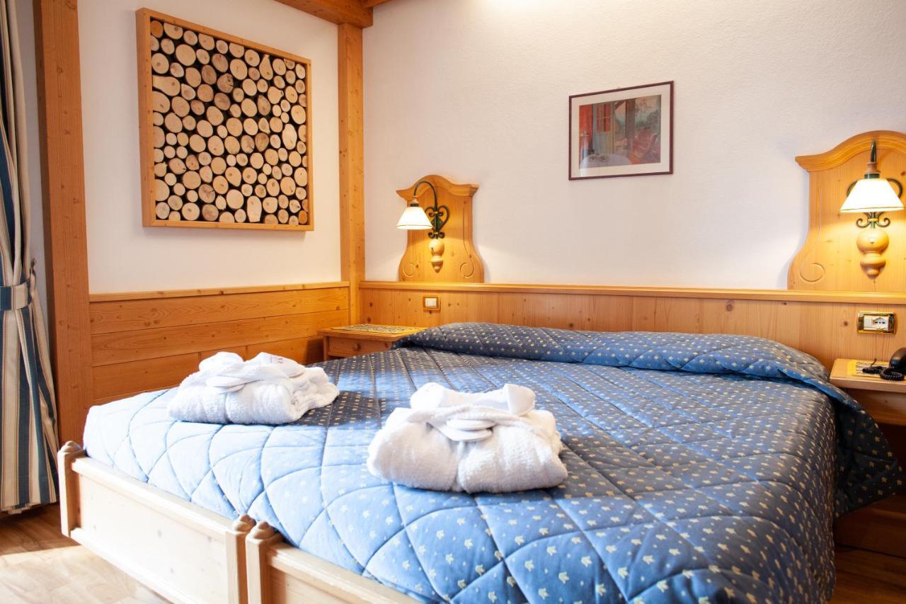 Hotel Posta Forni di Sopra Esterno foto