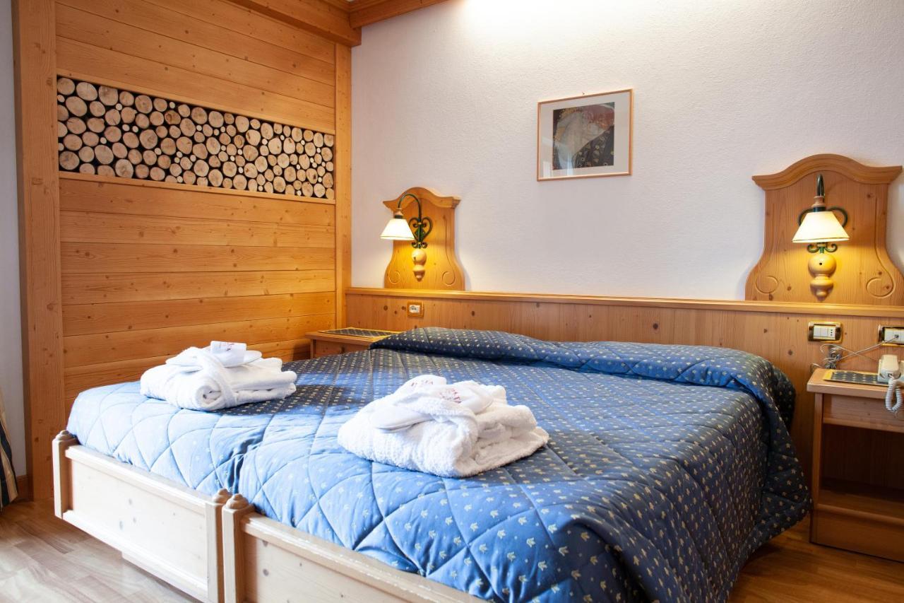 Hotel Posta Forni di Sopra Esterno foto
