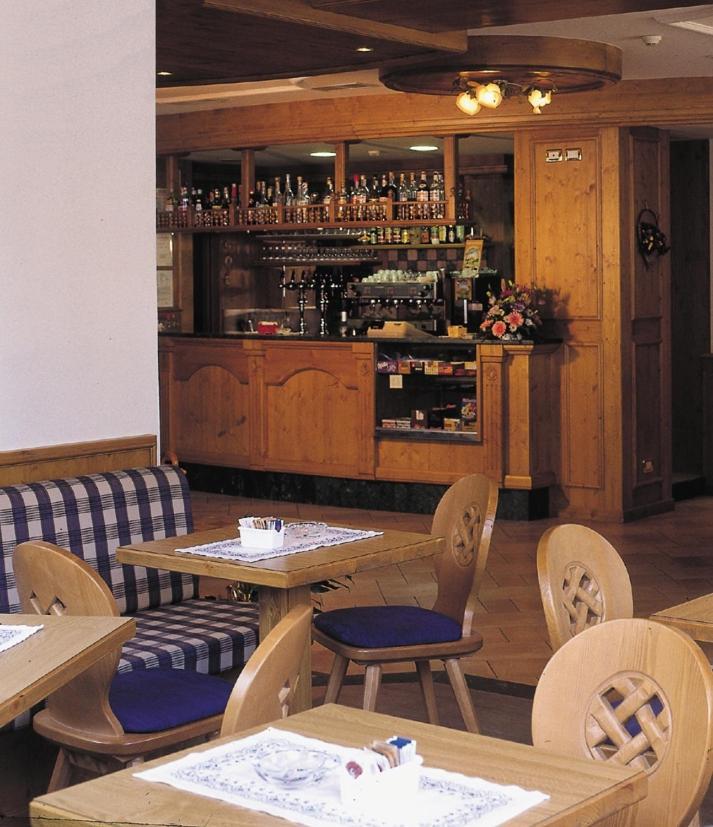 Hotel Posta Forni di Sopra Esterno foto