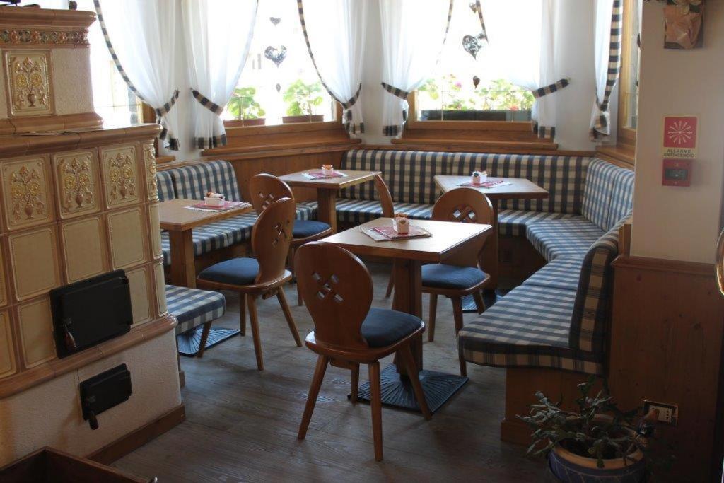 Hotel Posta Forni di Sopra Esterno foto