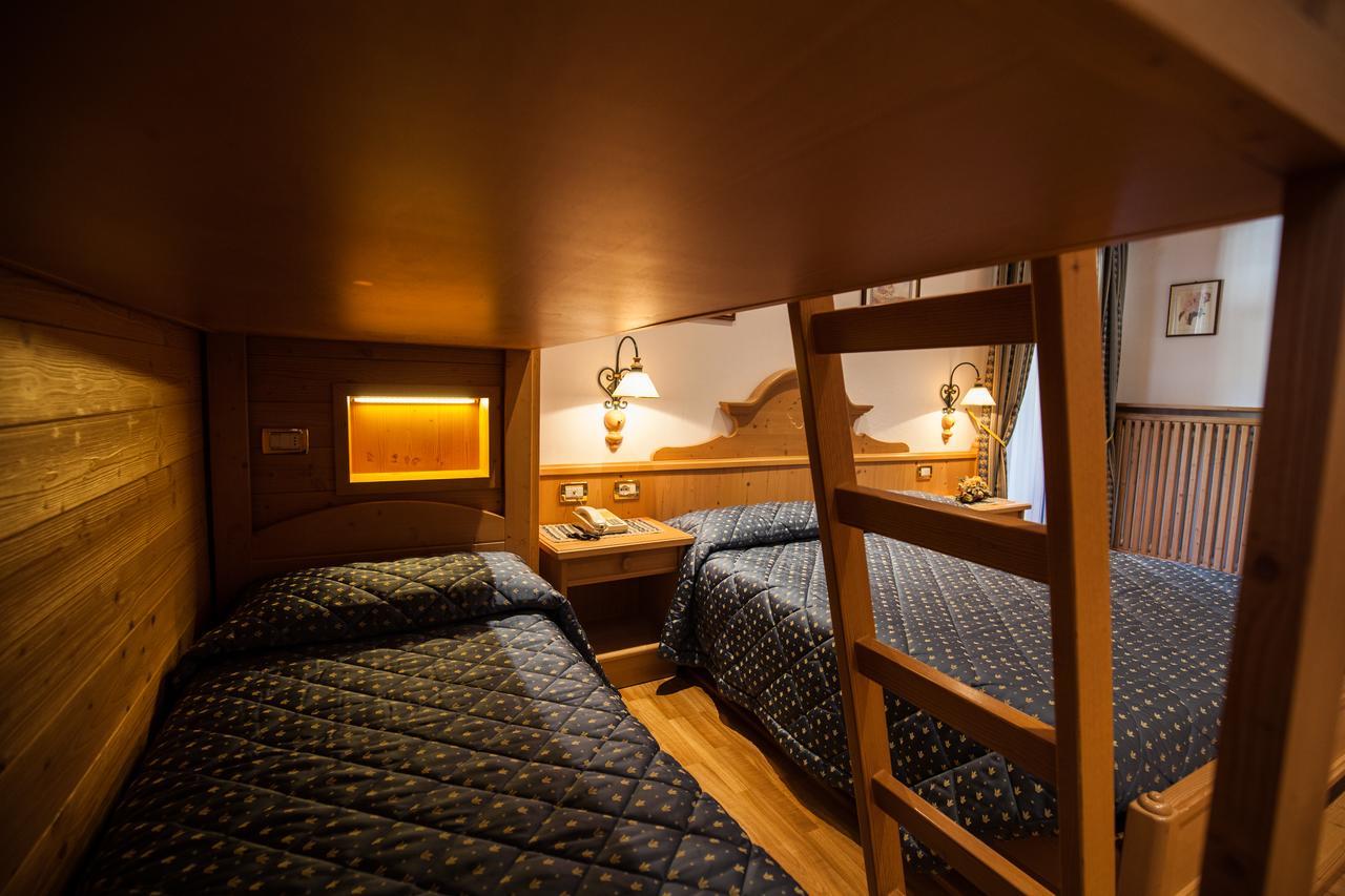 Hotel Posta Forni di Sopra Esterno foto