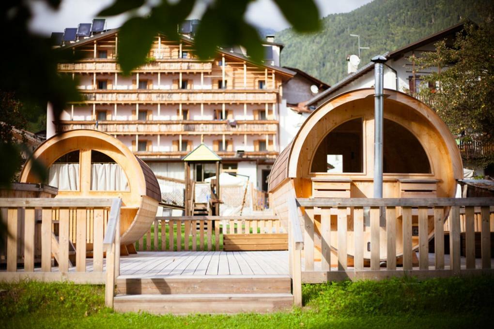 Hotel Posta Forni di Sopra Esterno foto